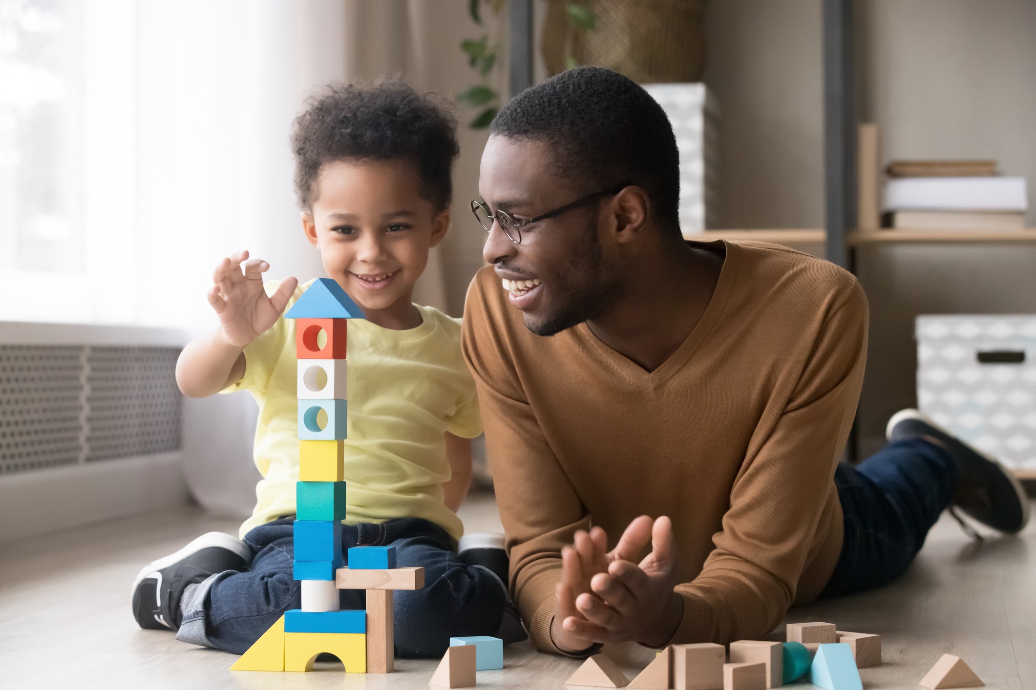 Brinquedos de Encaixe na Educação Infantil